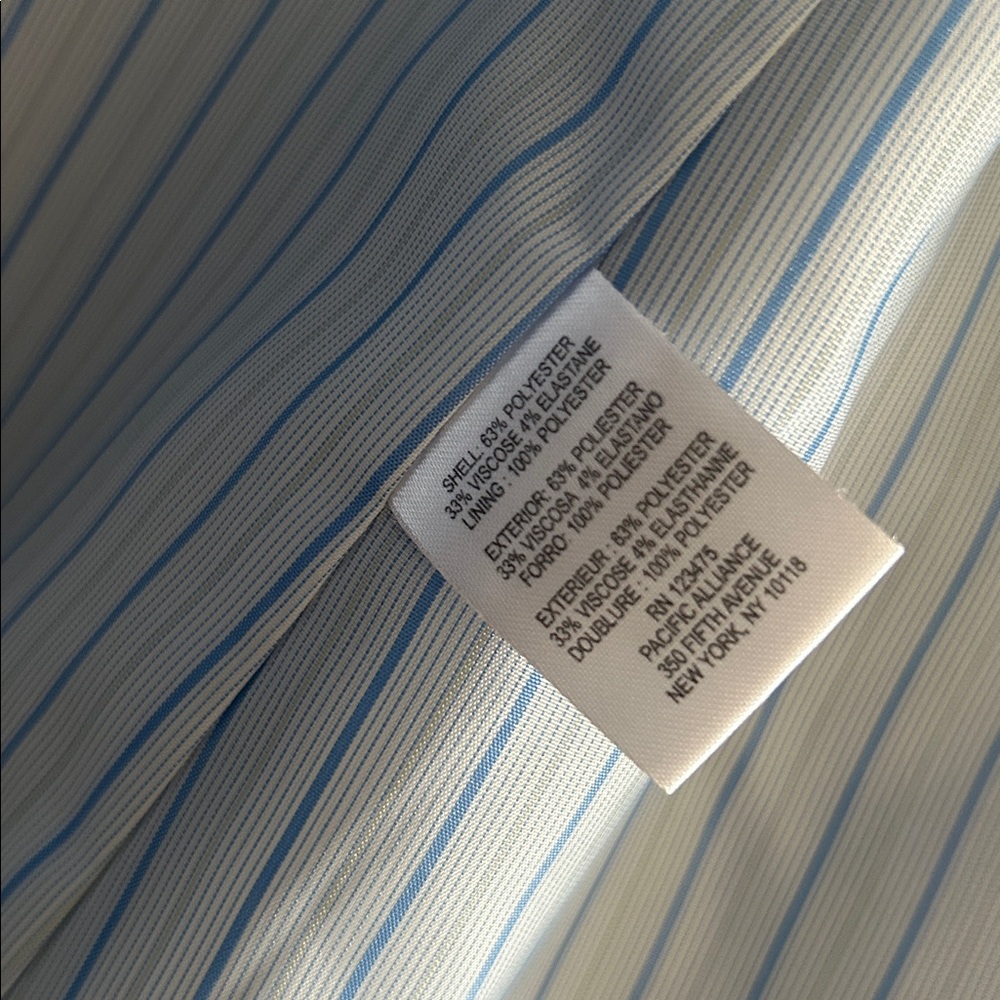 Tahari blazer - Picture 8 of 10